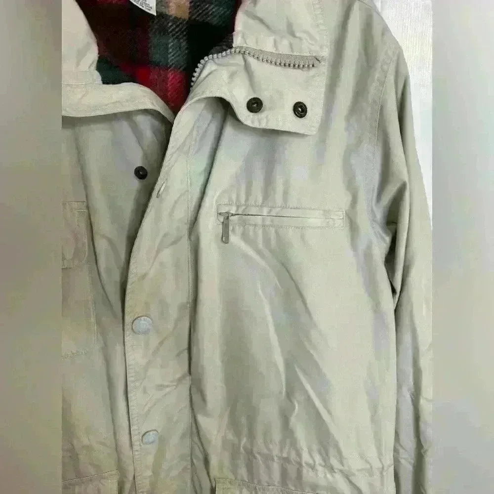 Eddie Bauer Barn jacket size large parka men’s heavyweight cream flannel